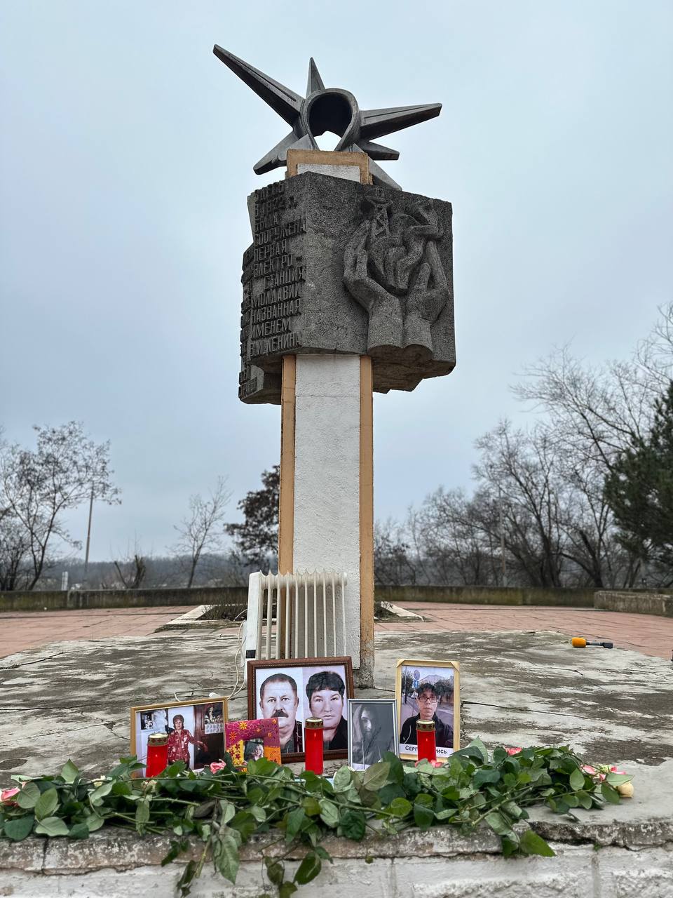 В Тирасполе появился стихийный мемориал в память о погибших в энергокризис