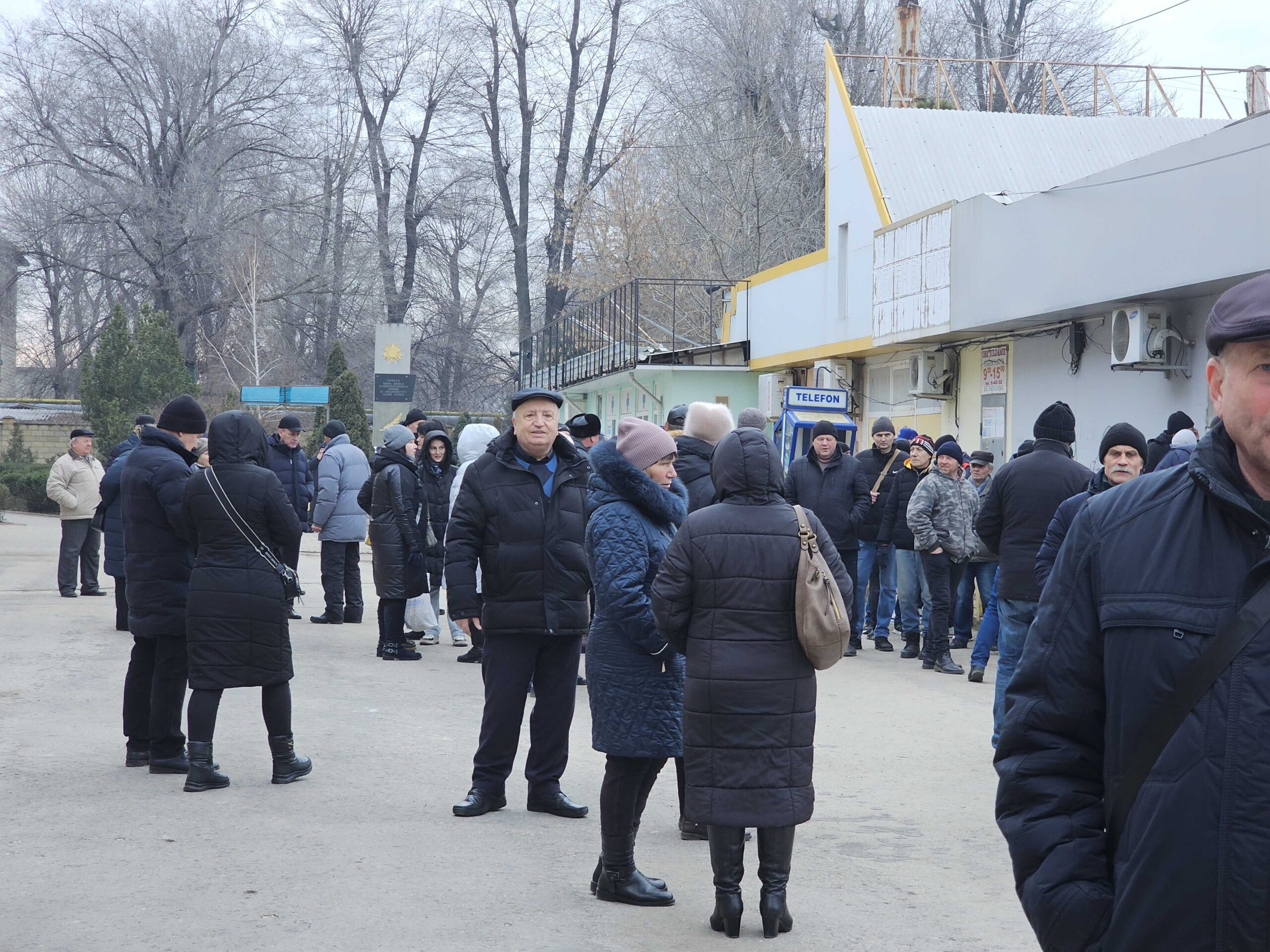 Feroviarii protestează în 7 localități din Moldova. Imagini din Chișinău și Bălți VIDEO