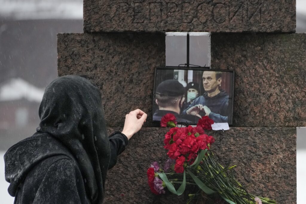 марш памяти Алексея Навального