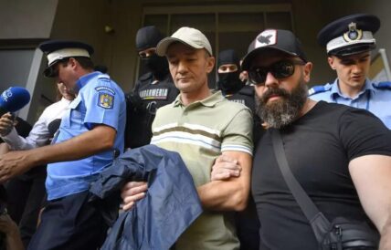 1fb43a9b-726e-4e79-9acb-7206476d97c0