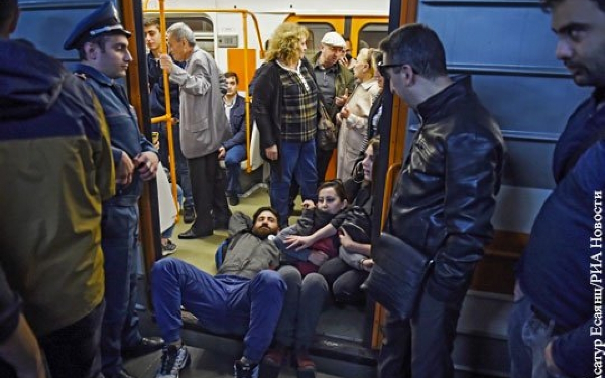 Заблокированное метро. Станции метро спб 2023. Полиция петербургский метрополитен. Заблокированное метро. Гермозатвор в метро спб.